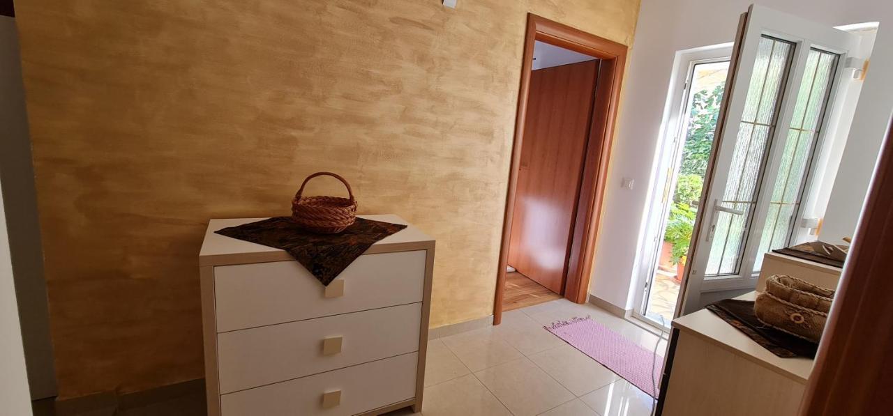 Apartman Breza Шибеник Экстерьер фото