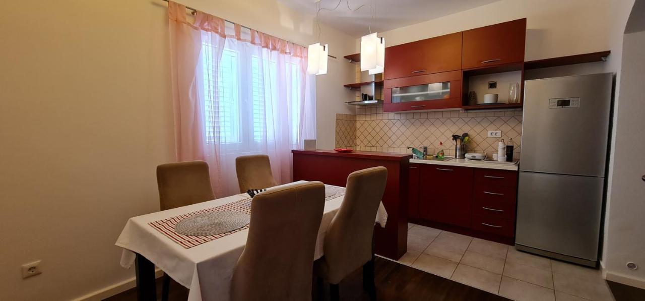 Apartman Breza Шибеник Экстерьер фото